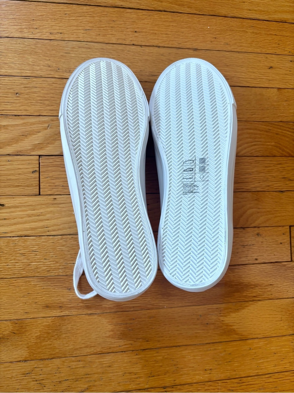 H&M White Canvas Low-Top Sneakers size 5 - Picture 3 of 10